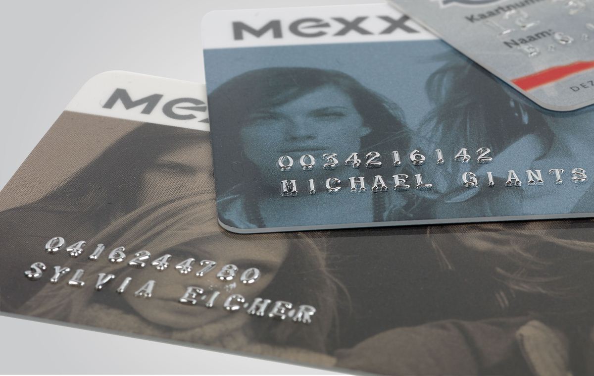 Membership card with customised relief print - Mexx